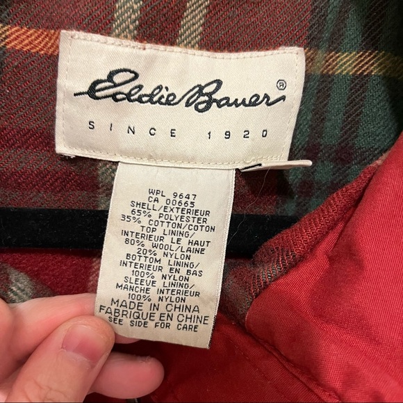 VTG Eddie Bauer Red Flannel Lined Chore Barn Coat Jacket Hooded Mens Size M - Picture 13 of 14